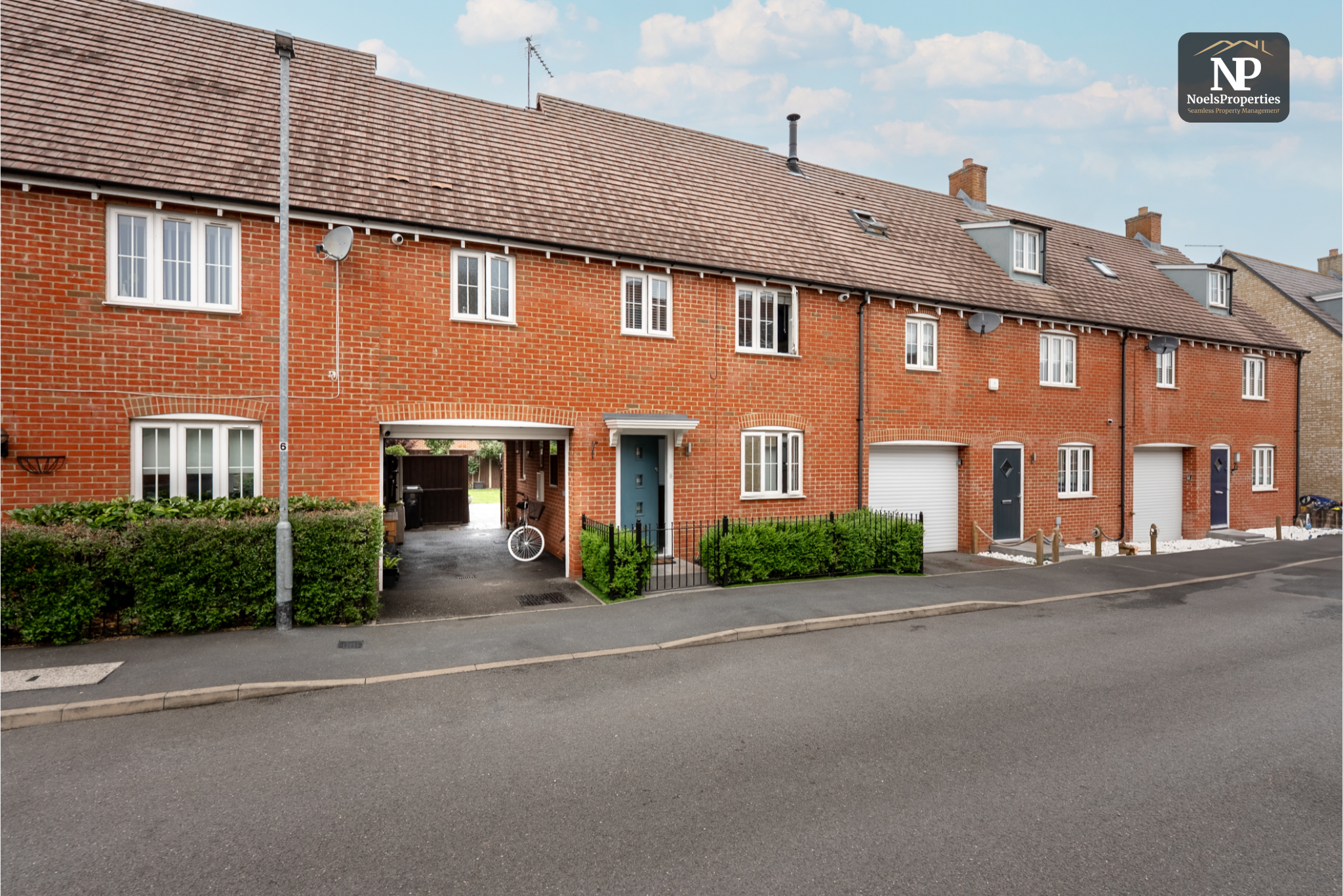 Modern 3-Bedroom Home with Garage – Minutes from Stansted Airport