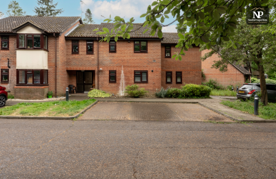 3-Bedroom Flat with Private Parking – Ideal for Airport Professionals - CM24 8RJ