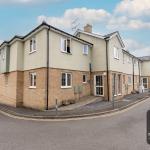 2 Bedrooms Flat - Town Centre Location