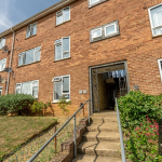 Stylish 4-Bedroom Flat Near Stansted Airport & Transport Links