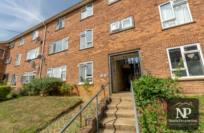 Stylish 4-Bedroom Flat Near Stansted Airport & Transport Links